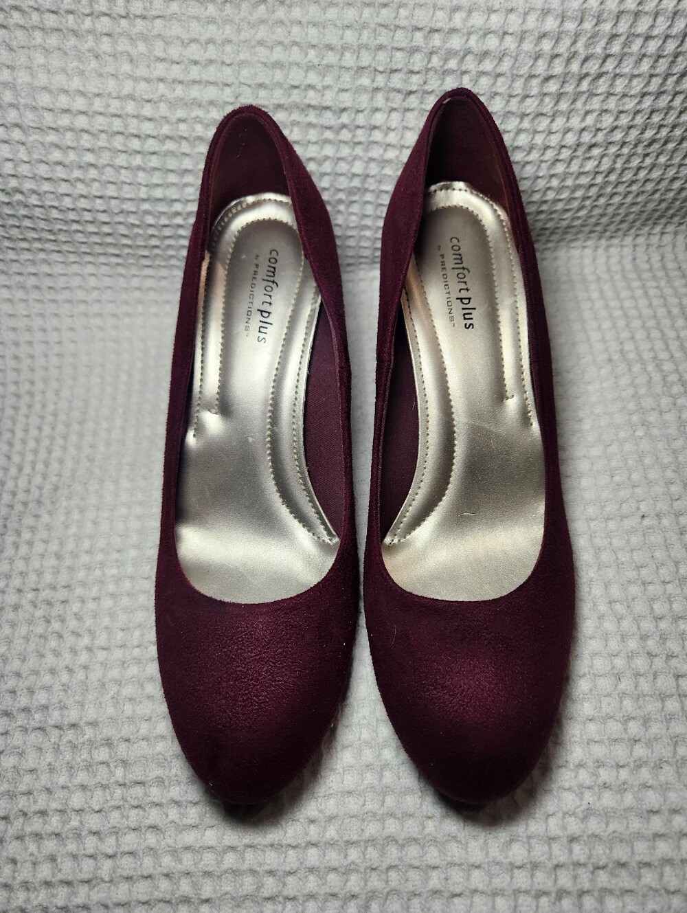 Predictions Women's Burgundy Suede Round-Toe Heels Comfort Plus Sizr 9